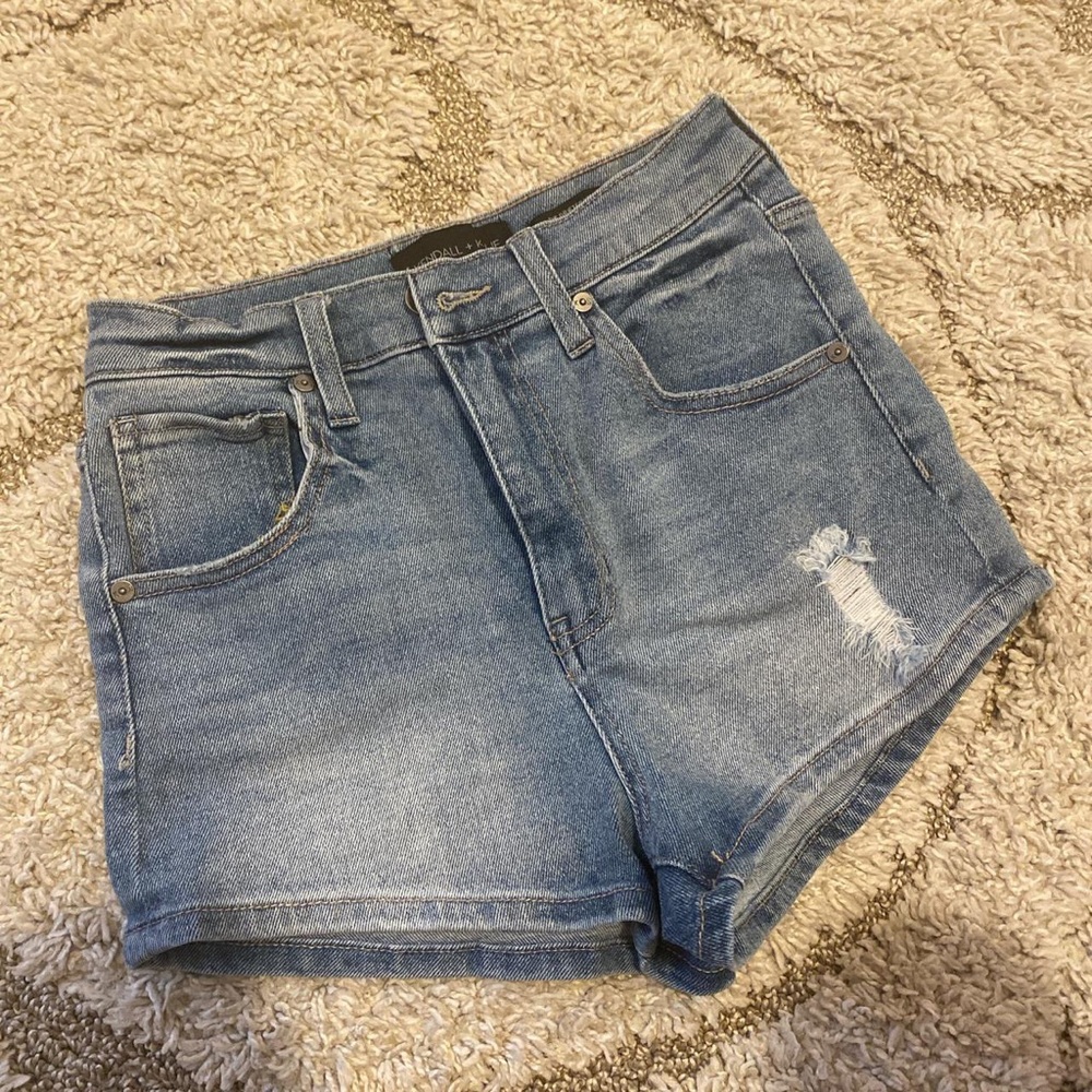 kendall + kylie denim shorts the drifter high rise shorts size 0/24